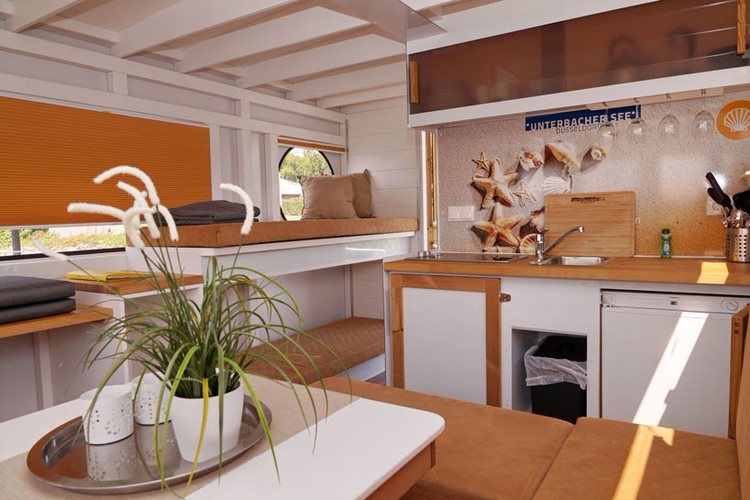 Innenansicht Hausboot Unterbacher See